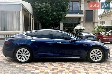 Лифтбек Tesla Model S 2016 в Одессе
