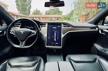 Лифтбек Tesla Model S 2016 в Одессе
