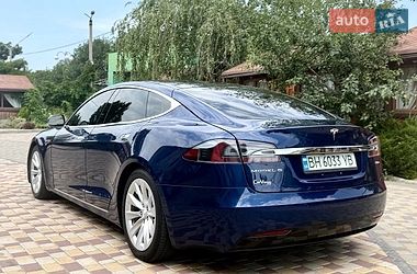 Лифтбек Tesla Model S 2016 в Одессе