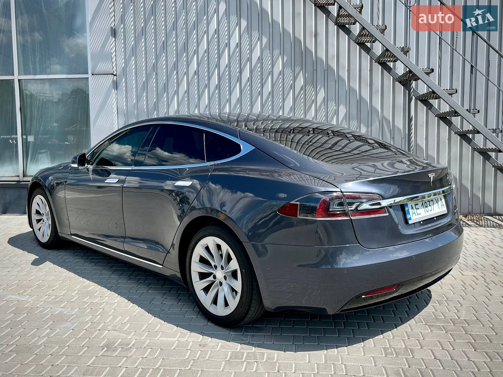 2019 Tesla Model S - мініатюра 2