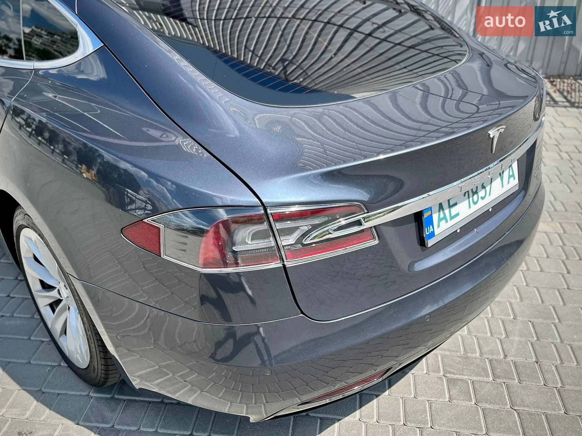 2019 Tesla Model S - мініатюра 8