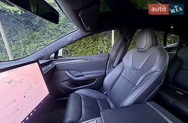Лифтбек Tesla Model S 2022 в Киеве