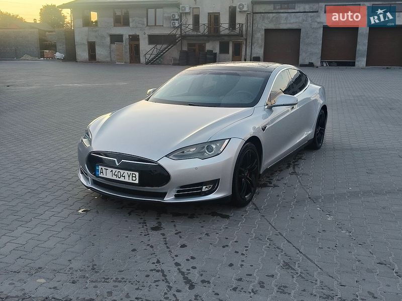 Tesla Model S 2013 Tesla Model S 2013