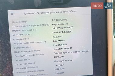 Лифтбек Tesla Model S 2018 в Нововолынске