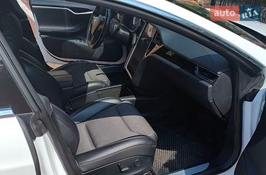 Ліфтбек Tesla Model S 2018 в Нововолинську