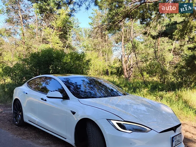 Tesla Model S