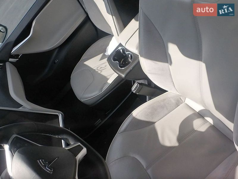 Лифтбек Tesla Model S 2013 в Тернополе фото 5 Лифтбек Tesla Model S 2013 в Тернополе