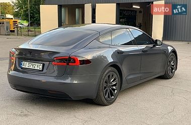 Лифтбек Tesla Model S 2017 в Сквире
