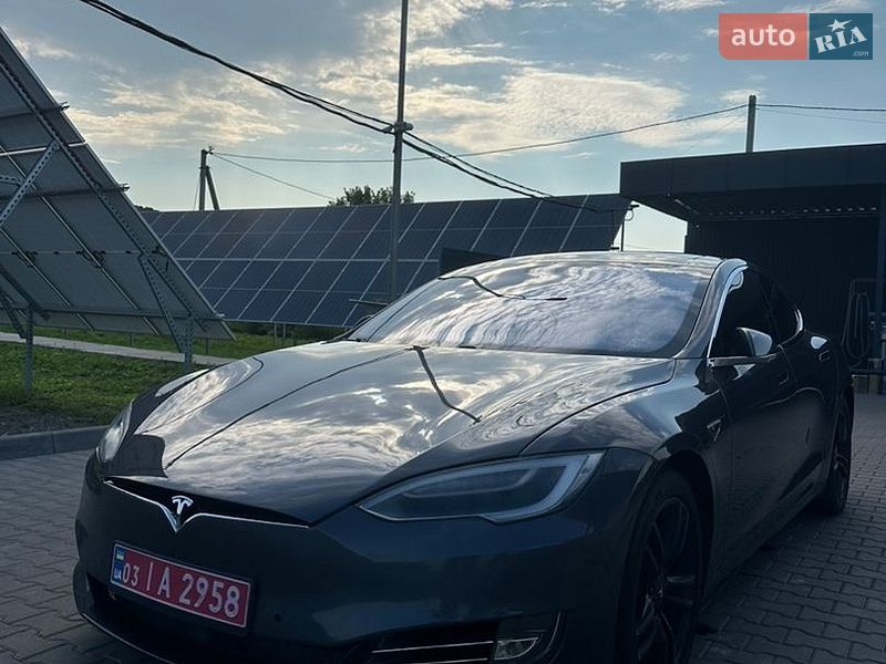 Лифтбек Tesla Model S 2016 в Владимире фото 2 Лифтбек Tesla Model S 2016 в Владимире