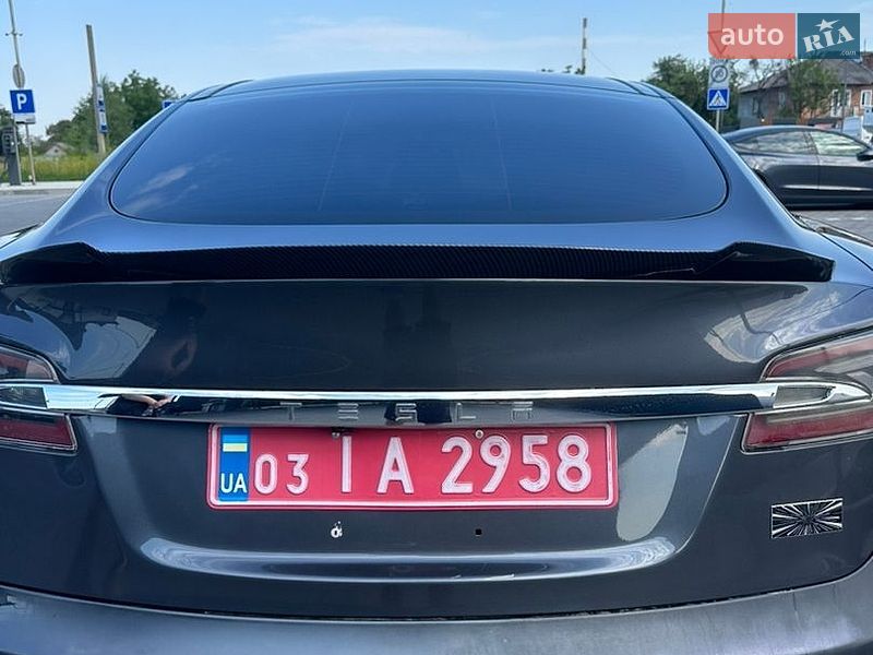 Лифтбек Tesla Model S 2016 в Владимире фото 10 Лифтбек Tesla Model S 2016 в Владимире