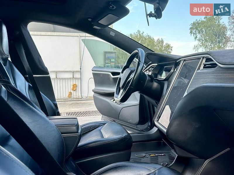 Лифтбек Tesla Model S 2016 в Владимире фото 25 Лифтбек Tesla Model S 2016 в Владимире