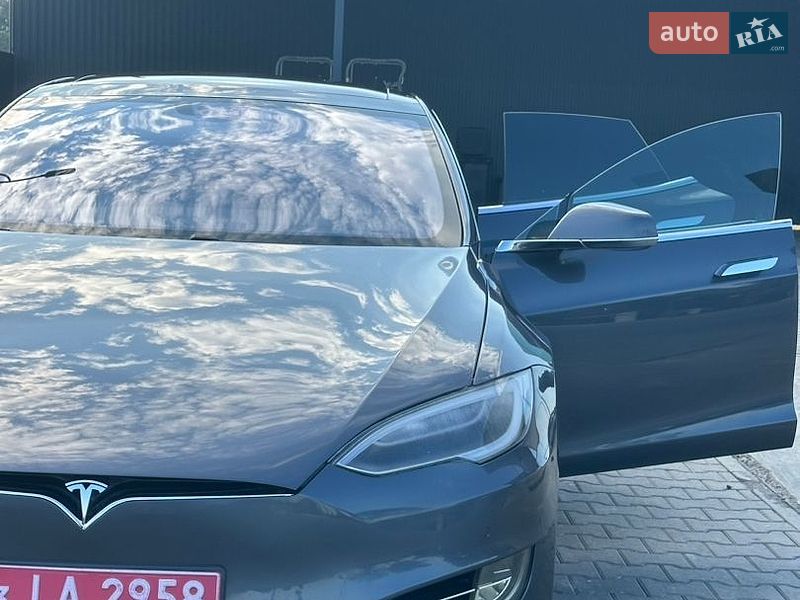 Лифтбек Tesla Model S 2016 в Владимире фото 28 Лифтбек Tesla Model S 2016 в Владимире