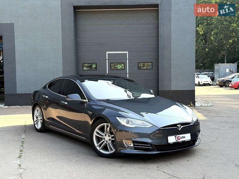 Tesla Model S 2015 Tesla Model S 2015