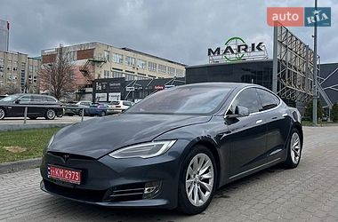 Лифтбек Tesla Model S 2017 в Львове фото 3 Лифтбек Tesla Model S 2017 в Львове
