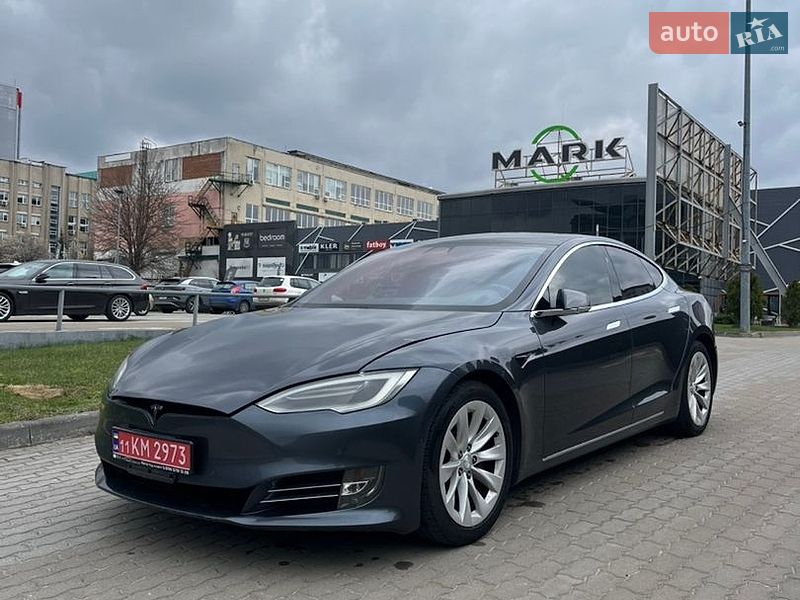 Лифтбек Tesla Model S 2017 в Львове фото 3 Лифтбек Tesla Model S 2017 в Львове