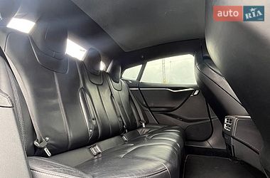 Лифтбек Tesla Model S 2017 в Львове фото 11 Лифтбек Tesla Model S 2017 в Львове