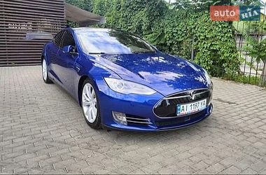 Лифтбек Tesla Model S 2015 в Одессе