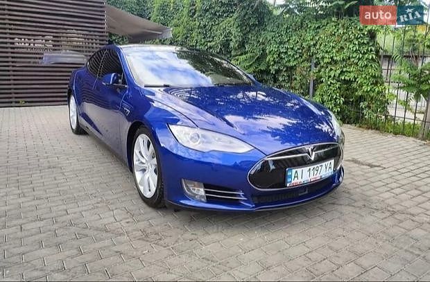 Tesla Model S 2015 Tesla Model S 2015