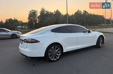 Ліфтбек Tesla Model S 2014 в Львові фото 2 Ліфтбек Tesla Model S 2014 в Львові
