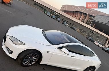 Ліфтбек Tesla Model S 2014 в Львові фото 7 Ліфтбек Tesla Model S 2014 в Львові
