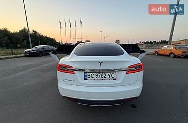 Ліфтбек Tesla Model S 2014 в Львові фото 9 Ліфтбек Tesla Model S 2014 в Львові