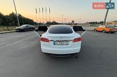 Ліфтбек Tesla Model S 2014 в Львові фото 8 Ліфтбек Tesla Model S 2014 в Львові
