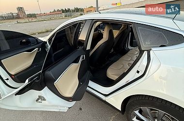 Ліфтбек Tesla Model S 2014 в Львові фото 13 Ліфтбек Tesla Model S 2014 в Львові