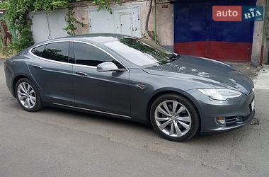 Лифтбек Tesla Model S 2014 в Одессе