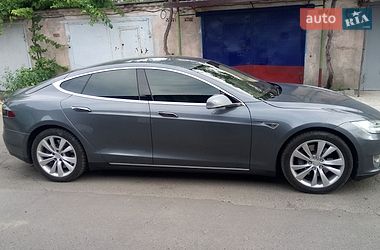 Лифтбек Tesla Model S 2014 в Одессе