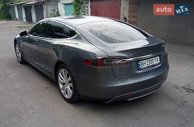 Лифтбек Tesla Model S 2014 в Одессе