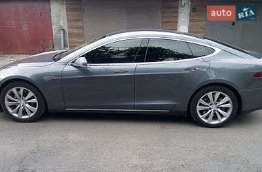 Лифтбек Tesla Model S 2014 в Одессе
