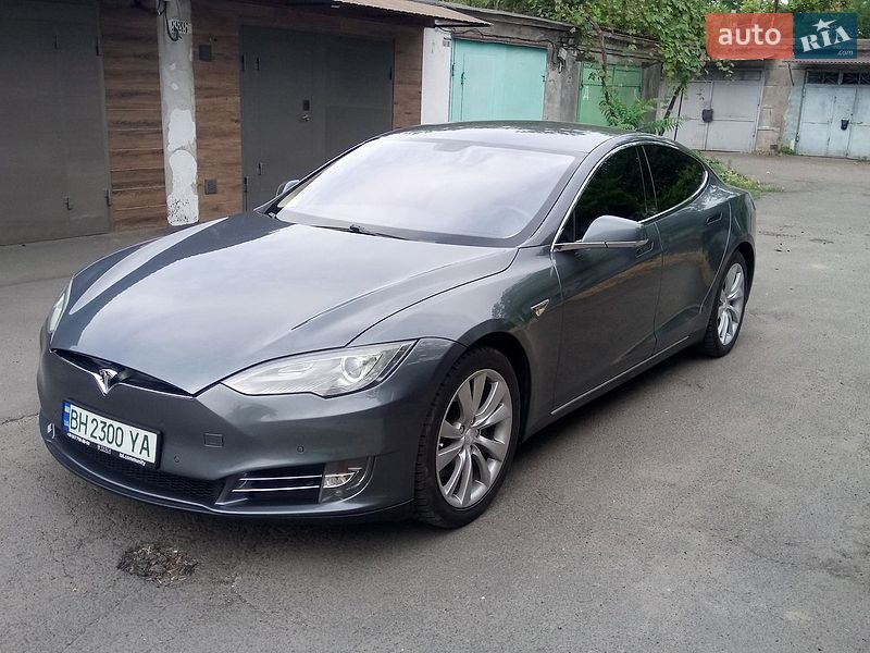 Лифтбек Tesla Model S 2014 в Одессе
