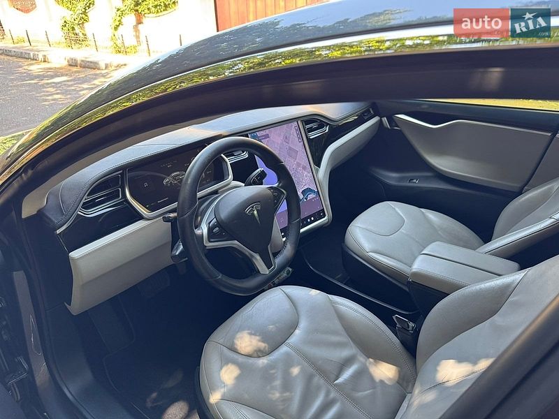 Лифтбек Tesla Model S 2014 в Одессе