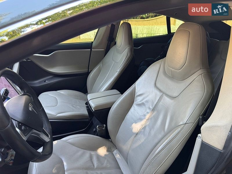 Лифтбек Tesla Model S 2014 в Одессе