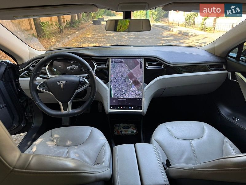 Лифтбек Tesla Model S 2014 в Одессе