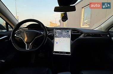 Ліфтбек Tesla Model S 2015 в Києві