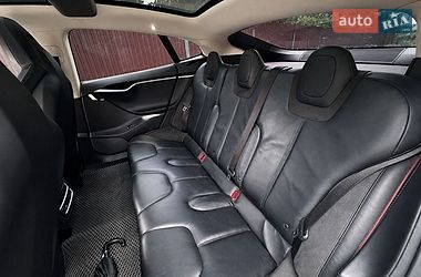 Ліфтбек Tesla Model S 2013 в Володимирі