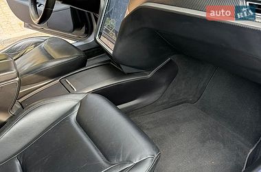Ліфтбек Tesla Model S 2015 в Києві