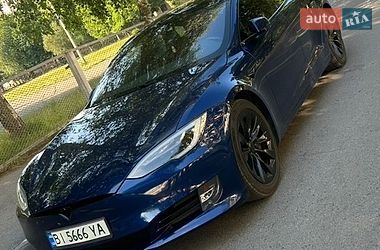 Ліфтбек Tesla Model S 2017 в Пирятині фото Ліфтбек Tesla Model S 2017 в Пирятині