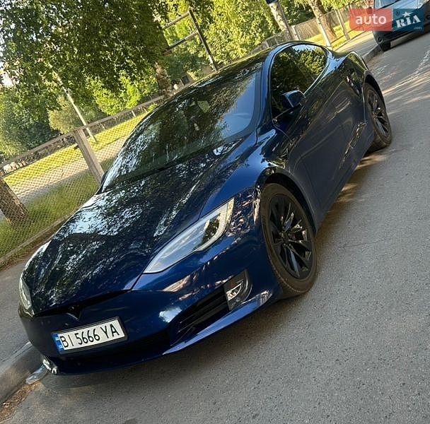 Ліфтбек Tesla Model S 2017 в Пирятині фото Ліфтбек Tesla Model S 2017 в Пирятині