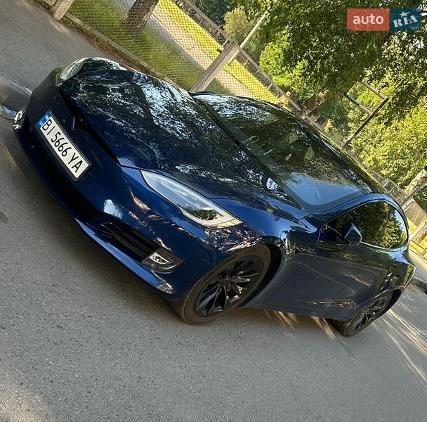 Ліфтбек Tesla Model S 2017 в Пирятині фото 2 Ліфтбек Tesla Model S 2017 в Пирятині