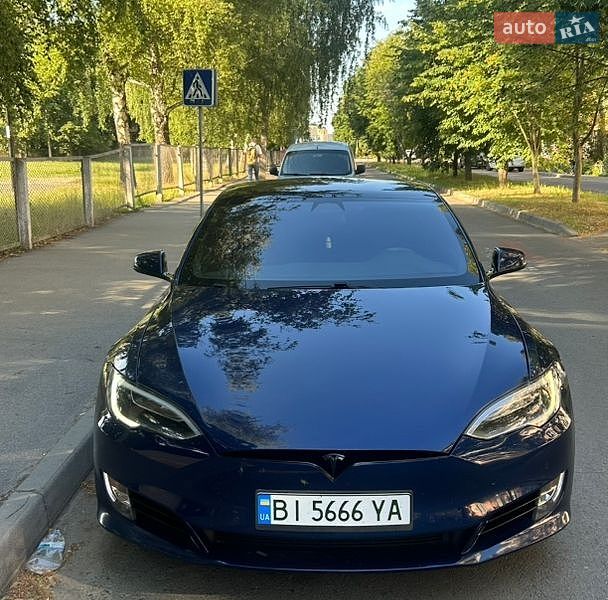 Ліфтбек Tesla Model S 2017 в Пирятині фото 4 Ліфтбек Tesla Model S 2017 в Пирятині