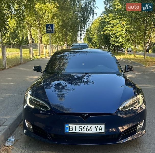 Ліфтбек Tesla Model S 2017 в Пирятині фото 5 Ліфтбек Tesla Model S 2017 в Пирятині