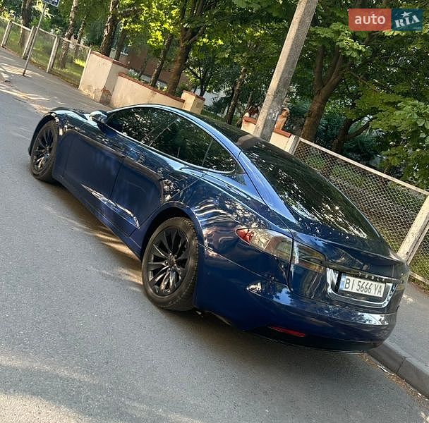 Ліфтбек Tesla Model S 2017 в Пирятині фото 10 Ліфтбек Tesla Model S 2017 в Пирятині