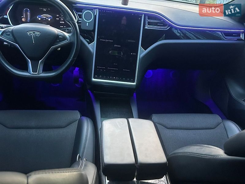 Ліфтбек Tesla Model S 2017 в Пирятині фото 11 Ліфтбек Tesla Model S 2017 в Пирятині