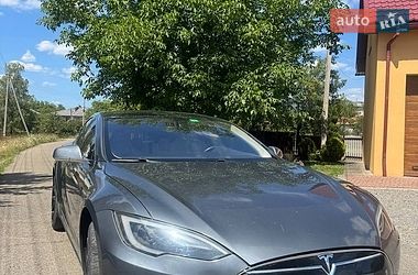 tesla model-s 2013 в Иршава от профессионального продавца Віталій