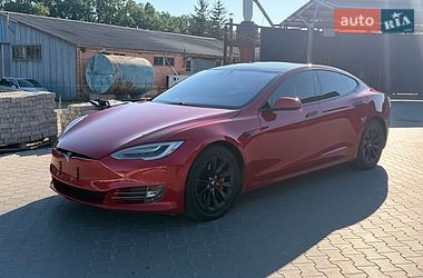 Лифтбек Tesla Model S 2020 в Умани