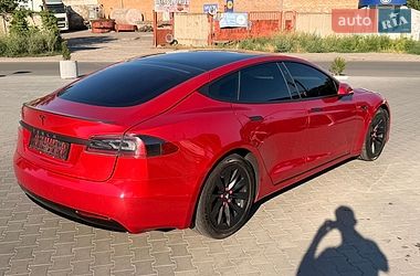 Лифтбек Tesla Model S 2020 в Умани