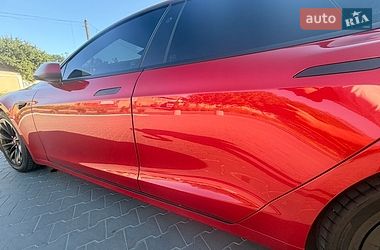 Лифтбек Tesla Model S 2020 в Умани