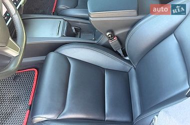 Лифтбек Tesla Model S 2020 в Умани